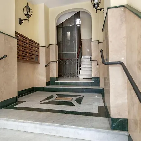 Domus Patrizia Romana 6 Persone Apartment Rome