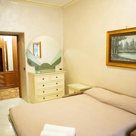 Domus Patrizia Romana 6 Persone