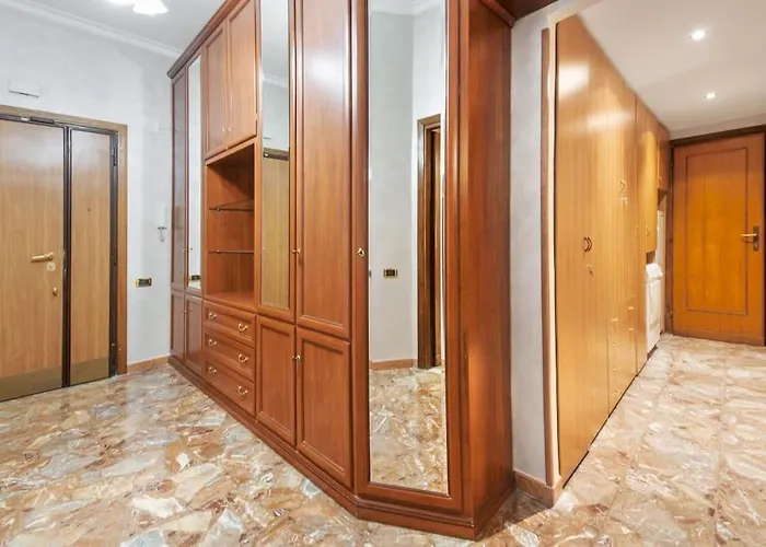 아파트 Domus Patrizia Romana 6 Persone
