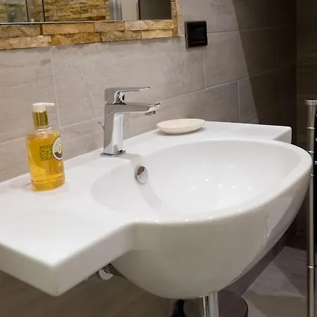 Domus Patrizia Romana 6 Persone Apartament Rzym